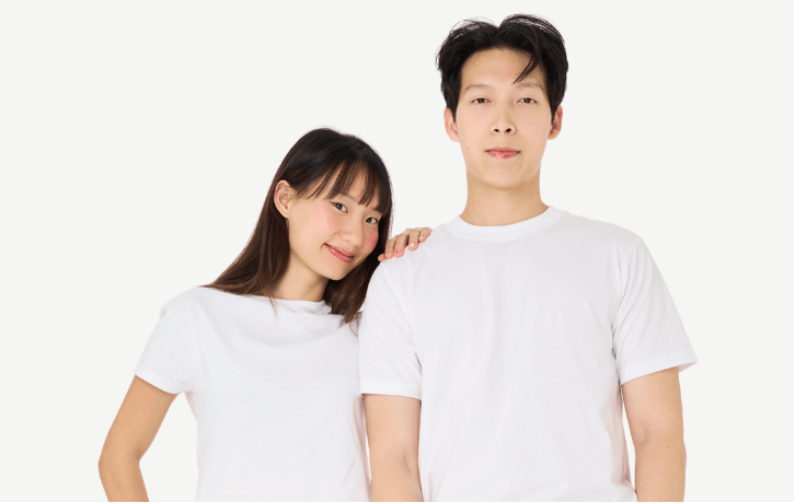 Signature Basic Tee lifestyle shot